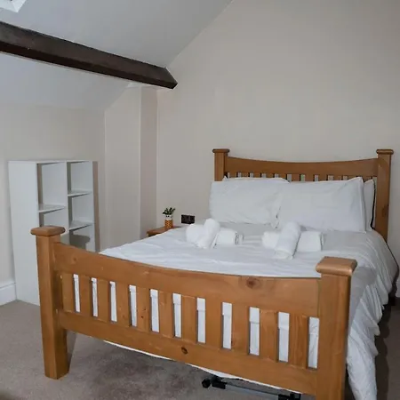 4 Bedroom House Apartament Carlisle (Cumbria)