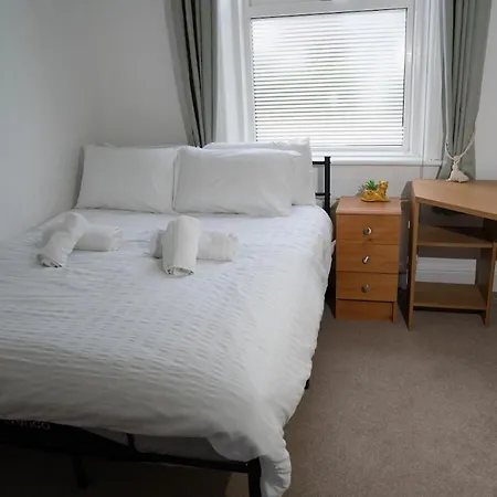 Apartament 4 Bedroom House